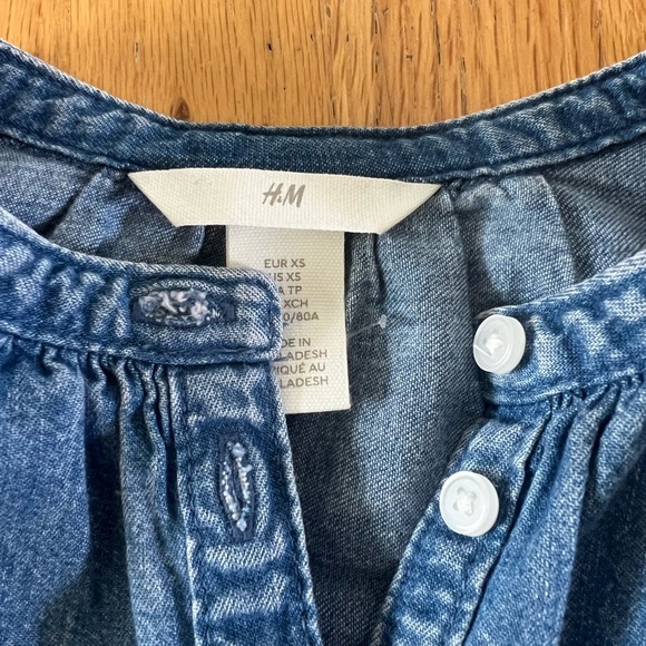 H&M Ruffled Denim Shirt Xs - Picture 3 of 4